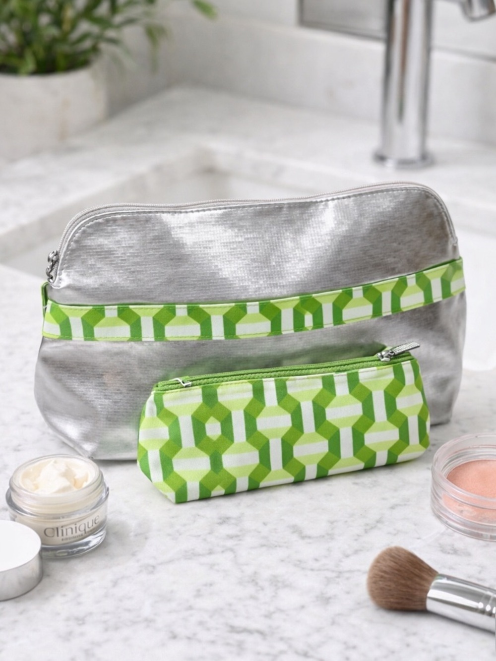 Clinique 2 Pc Cosmetic Bag Set Silver Green Geometric Makeup Pouch NWT